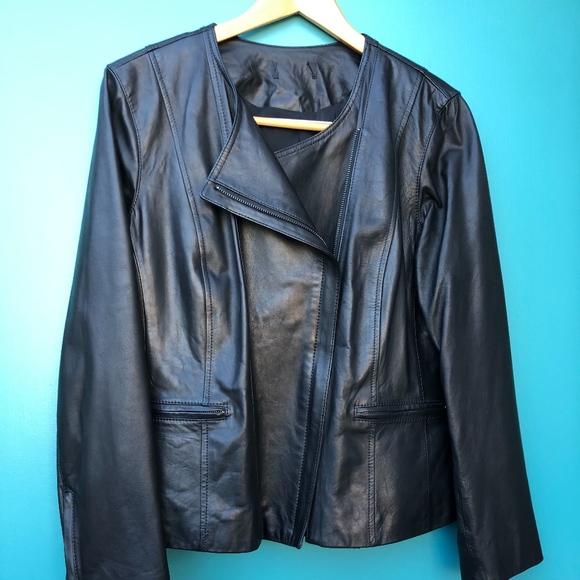 Black leather moto jacket - Picture 4 of 8